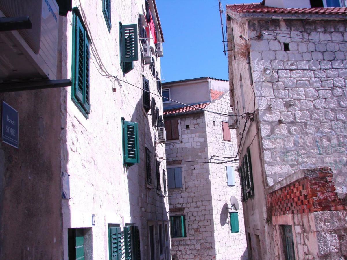 Cosy Accommodation In The Center Of Split Exterior foto