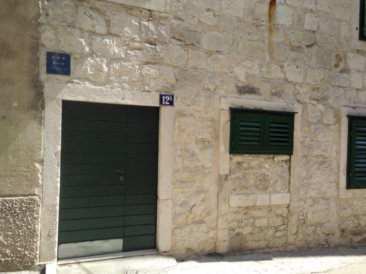 Cosy Accommodation In The Center Of Split Exterior foto